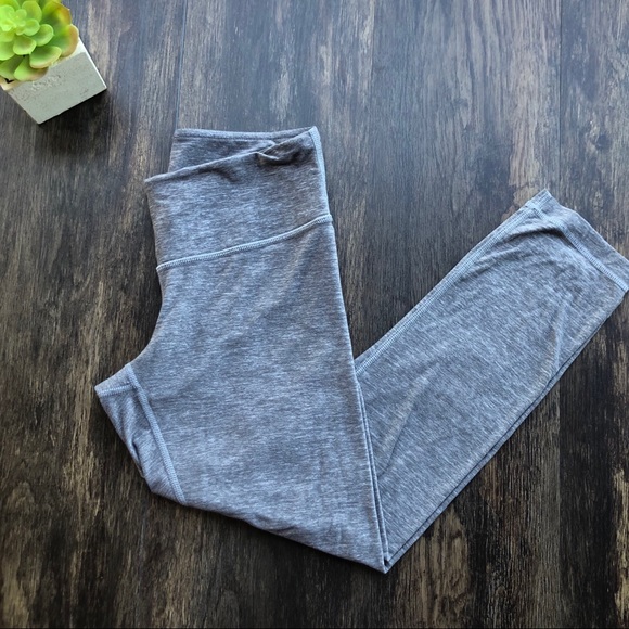 Lululemon Wunder Under Gray Crop leggings - Picture 1 of 6